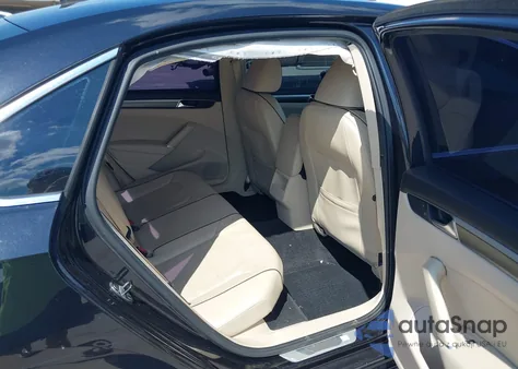 2017 Volkswagen Passat 1.8T R-Line from USA, damaged, VIN 1VWDT7A30HC050737